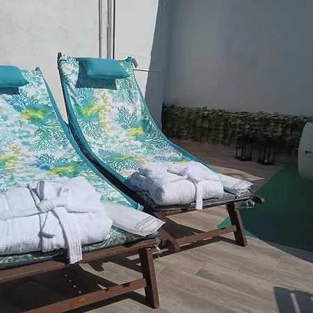 Napule فندق مبيت وإفطار 4*