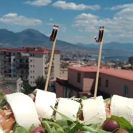 Alojamento de Acomodação e Pequeno-almoço Napule 4*