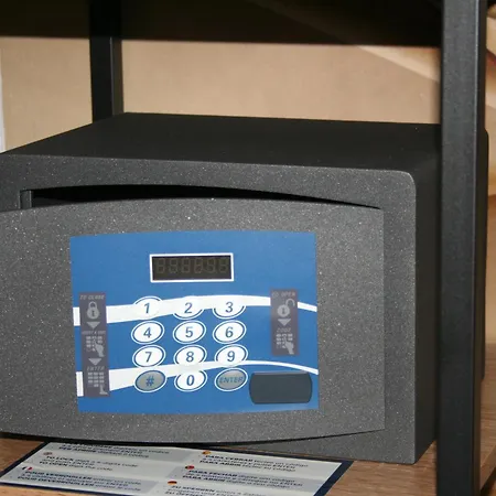 Alojamento de Acomodação e Pequeno-almoço Napule 4*